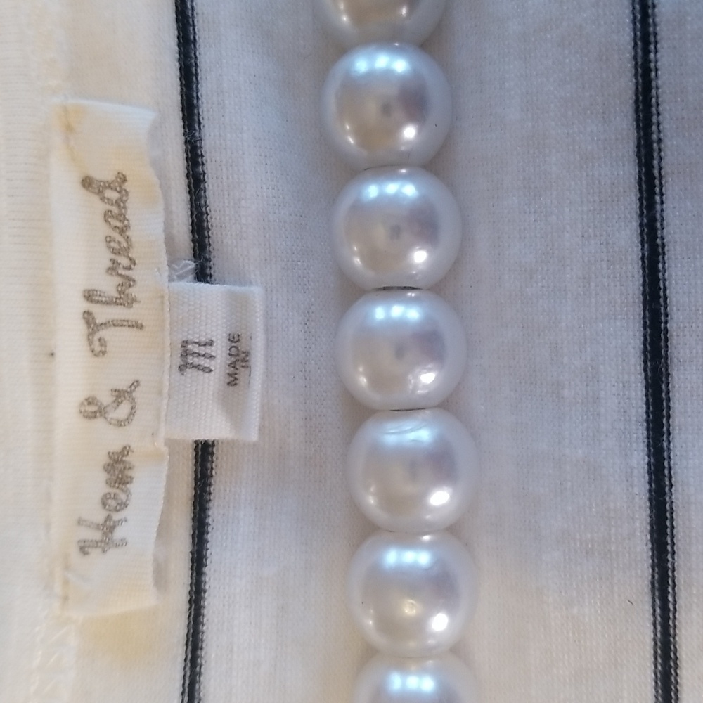 Hem And Thread Short Sleeve White Black Striped Cap Sleeve Shirt Size Medium - Picture 5 of 7